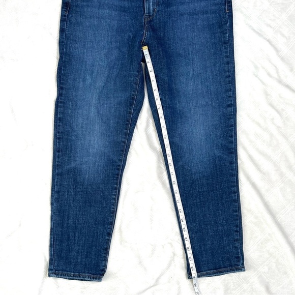 Levi’s Classic Crop Dark Wash Denim Casual High Rise Capri Denim Jeans Size 30 - Picture 14 of 16